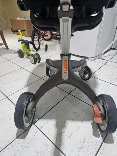 Carrinho de Bebê Stokke Xplory - Completo