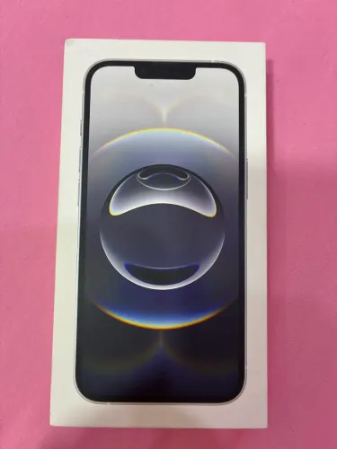 iPhone 16e