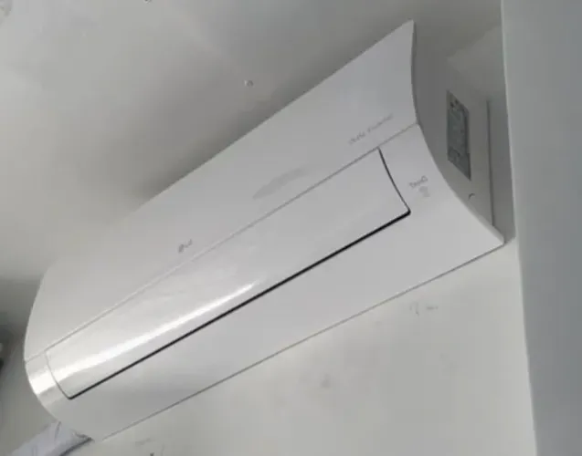 Ar-condicionado Hw Lg Dual Inverter Voice 12000 Btus Fr 127v