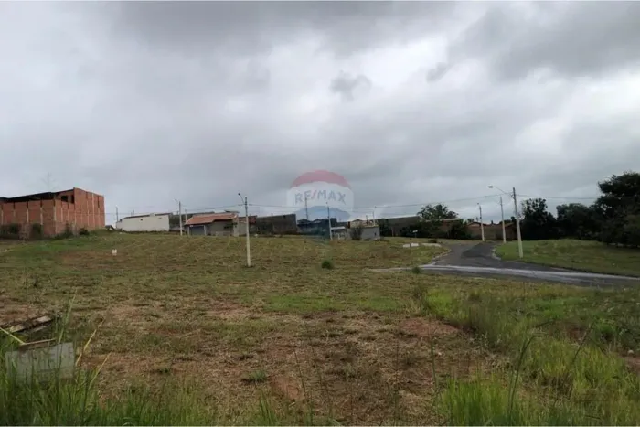 Terreno à venda na Vila Nova Estiva em Estiva Gerbi por 65.000,00