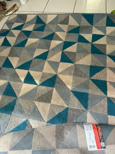Vendo tapete ladrilho sala