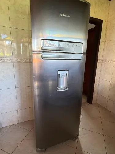 Geladeira Electrolux DWX50 Inox Frost Free 428L