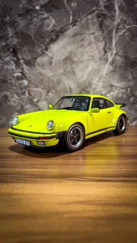 Porsche 930 Turbo 1/18 Norev