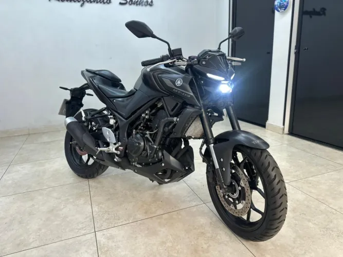 YAMAHA MT-03