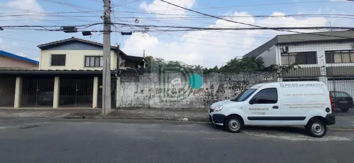 BELO TERRENO RESIDENCIAL. MEDINDO 10X40 PLANO.
