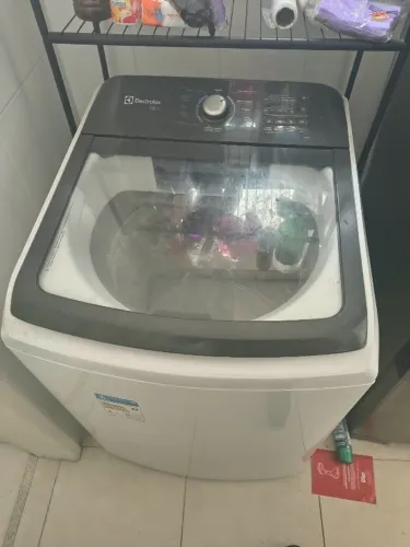 Máquina de Lavar Electrolux 18kg 2 anos de uso Excelente Estado 