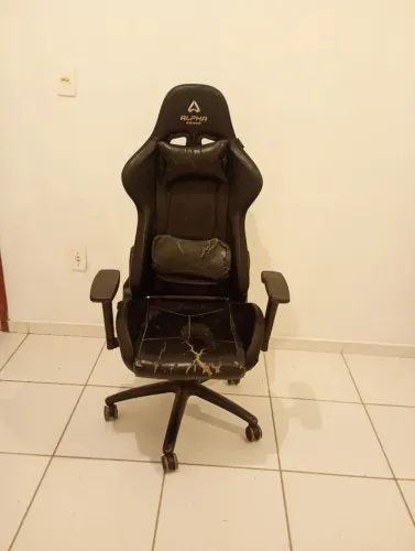 Cadeira gamer seminova