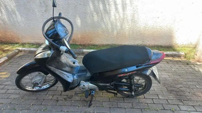 Vendo biz 2016 valor 7.500; tabela fipe é 11.500