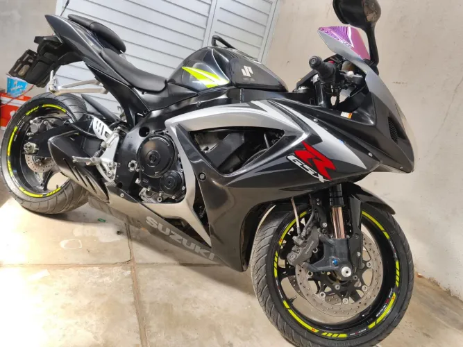 SUZUKI GSX-R 750 SRAD