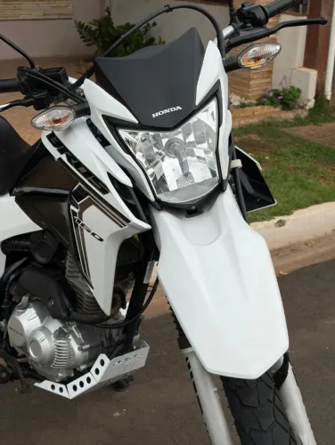 Bros NXR 160 ( Entrada 4 mil )