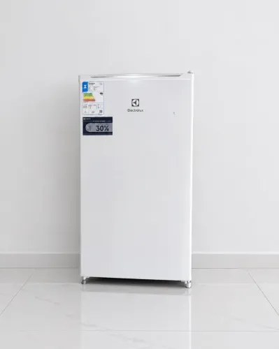Frigobar Electrolux 90L