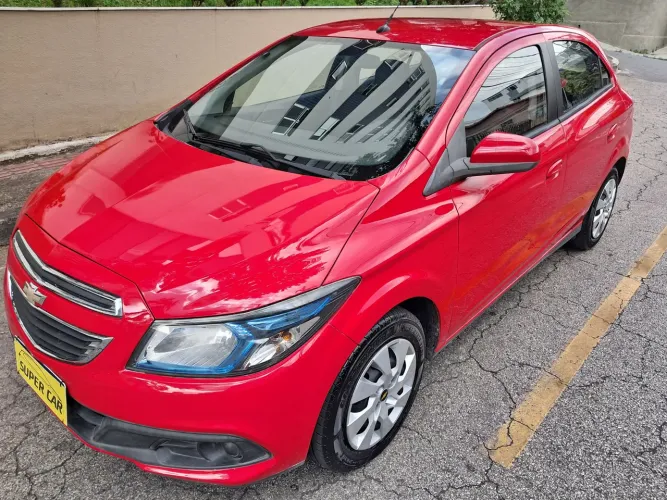 Chevrolet Onix Hatch LT 1.4 8V Flex Power Mec. 4P 2013