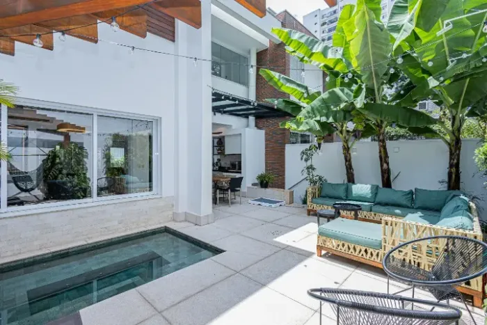 Casa Condomínio Brooklin | 4 Suítes | 5 Vagas | Spa Privativo | 400m²