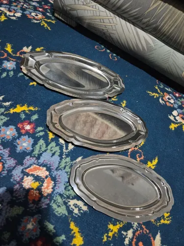 Kit com 3 Bandejas Ovais em Aço Inox - Excelente Estado