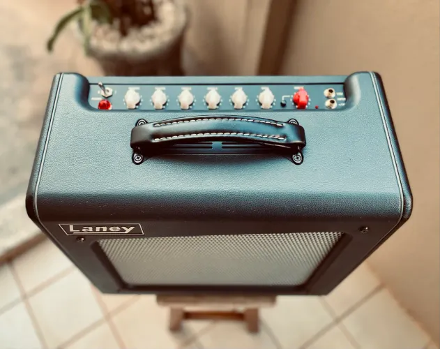 Amplificador Laney Cub Super 12