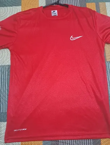 Camiseta Nike Dri-FIT ADV Vermelha Masculina