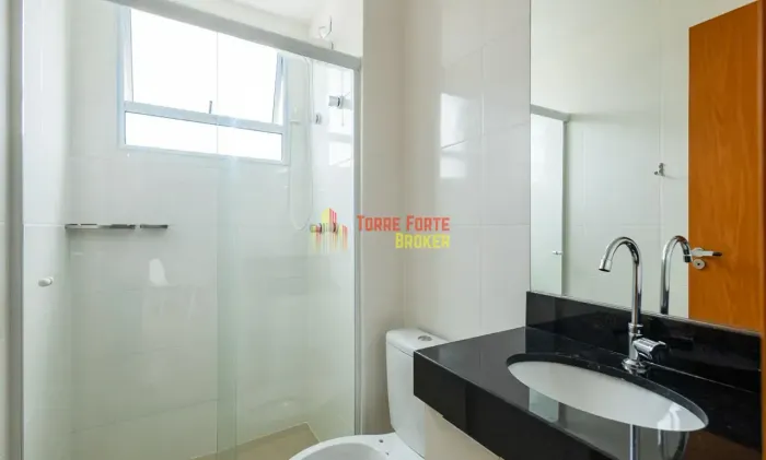 Apto SEMI MOBILIADO, com suíte, para locação, Rebouças, Curitiba, PR
