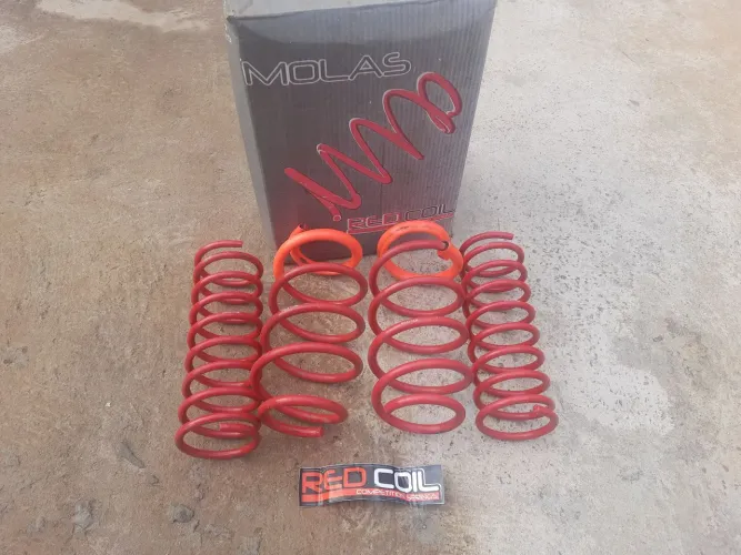 Molas esportivas Red Coil usada pouco