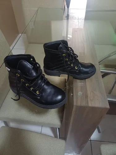 Bota número 30