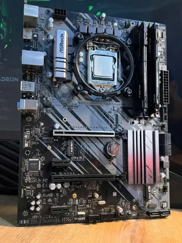 KIT INTEL CORE I5 10400F+ PLACA MAE B460M PHANTOM+2X8 3200MHZ FURY - PARCELO