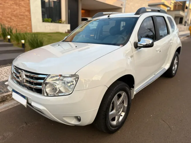 Renault Duster Dynamique 2.0 Hi-flex 16V Aut. 2015