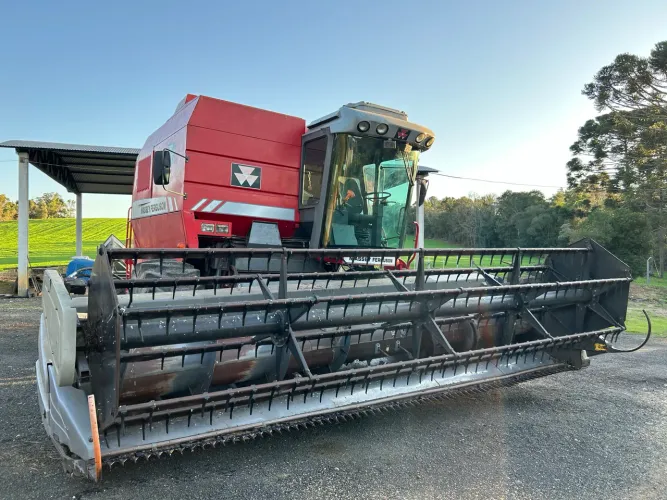 Colheitadeira MASSEY FERGUSON 5650 advanced