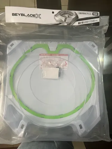 Beyblade X Arena BX-10 Takara Tomy e Beyblade Captain America