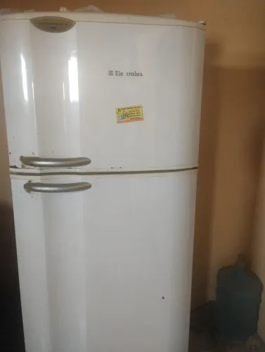 Geladeira Electrolux DC 46 