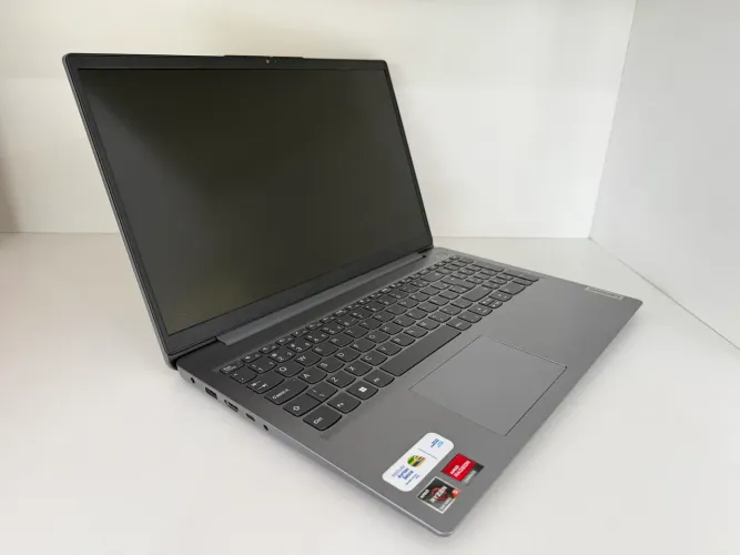 Notebook Lenovo Ideapad 3 Ryzen 5, Amd 2GB