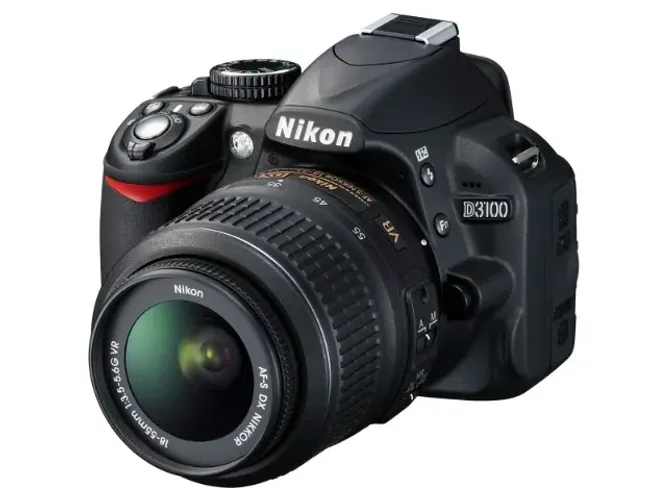 Nikon D3100 + lente 18-55mm + lente 75-300mm EF + lente Canon 18-45 RF + Tablet Huawei