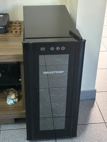Adega 12 garrafas Brastemp