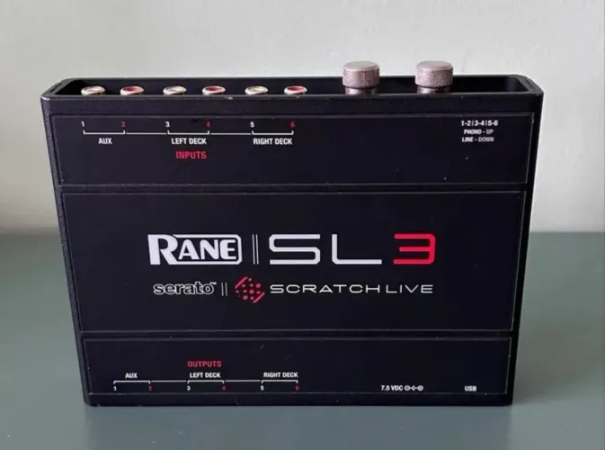 Placa Rane SL3 + 2 Vinis Timecodes