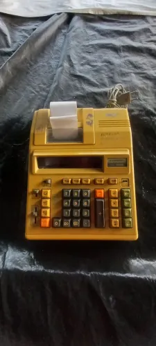 Calculadora GENERAL Teknika 2120 PD com papel antiga 