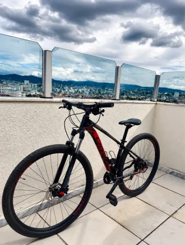     Bicicleta Oggi Big Wheel 7.1 Aro 29 - Usada Apenas 2 Vezes