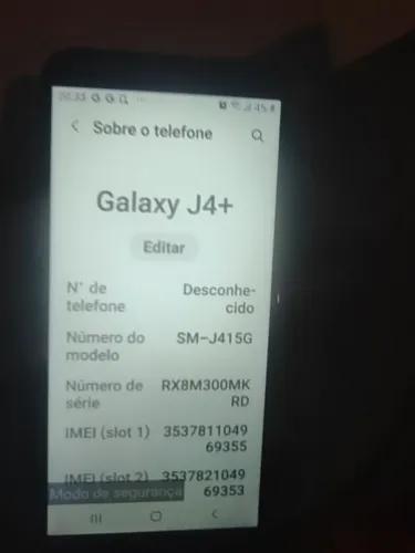 Celular J4