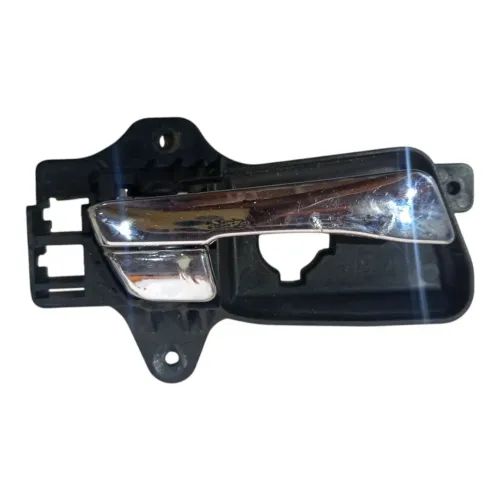 Maçaneta Interna Diant Ld C/detalhe Hyundai I30 2007/2012 Prateado Dianteira