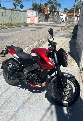 Dominar 200 nova, impecável.