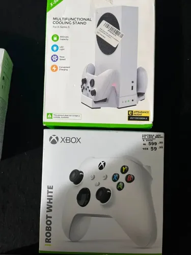 Kit Xbox Series S - Base Cooler RGB + 2 Controles + 2 Baterias