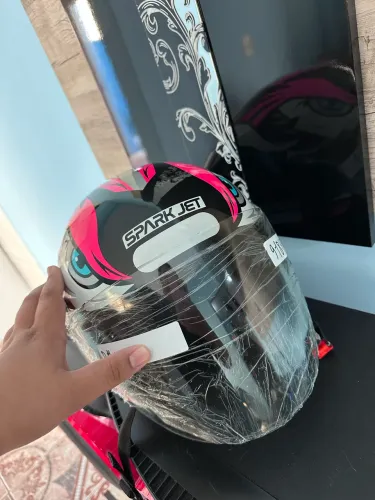 Vende-se capacete novo n58