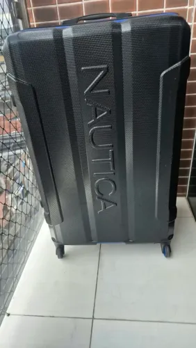 Mala Grande 32kg Nautica, utilizada uma única vez para voltar dos Estados Unidos