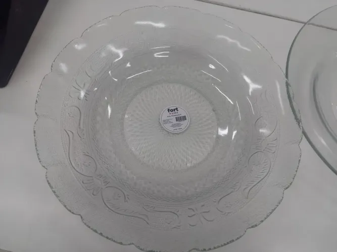 Pratos transparente 