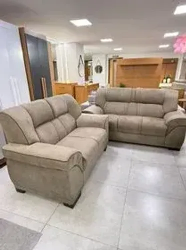 Sofá Estofado em Veludo - Oferta!