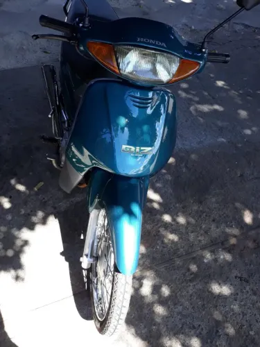 Vendo Honda biz 100