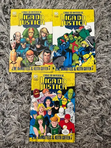 Lendas do Universo DC - Liga da Justiça 01, 02 e 05 de J.M. DeMatteis e Keith Giffen