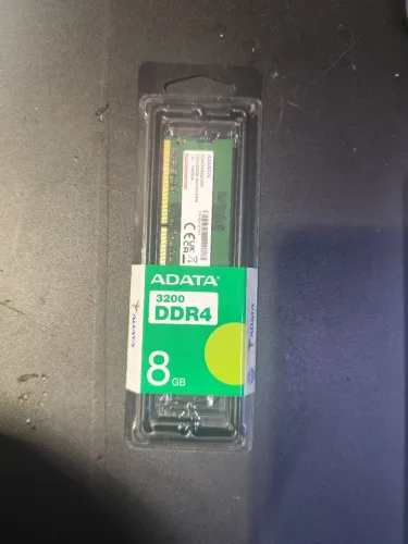 Memória RAM DDR4 8GB - 3200Mhz Lacrada
