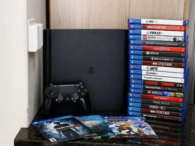 PlayStation4 slim 1tb+ controle original +1 jogo