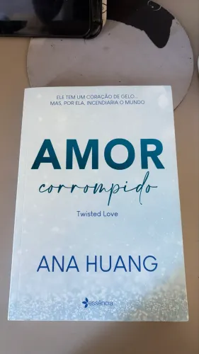 Twisted love / Amor corrompido