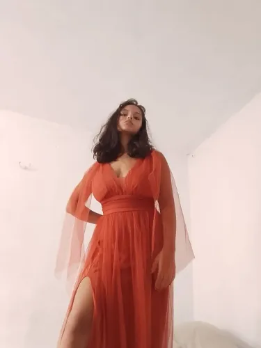 Vestido Plus Size Longo De Festa, Tule E Manga Bufante