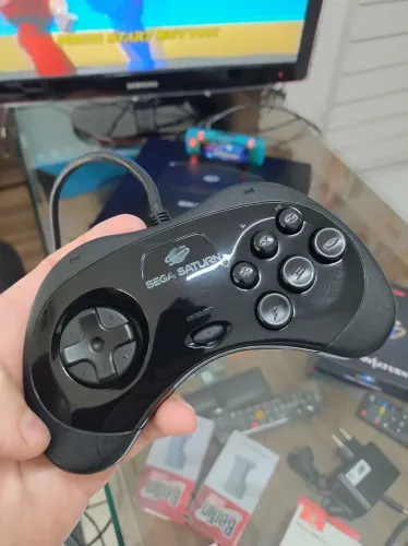 Sega Saturn em excelente estado