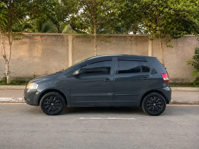Volkswagen Fox Plus 1.0mi/ 1.0mi Total Flex 8V 4P 2005